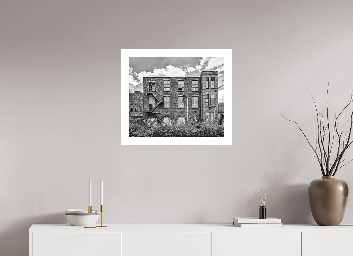 59.7 x 50 cm, Tom2 Manchester canal warehouse