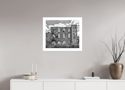 59.7 x 50 cm, Tom2 Manchester canal warehouse
